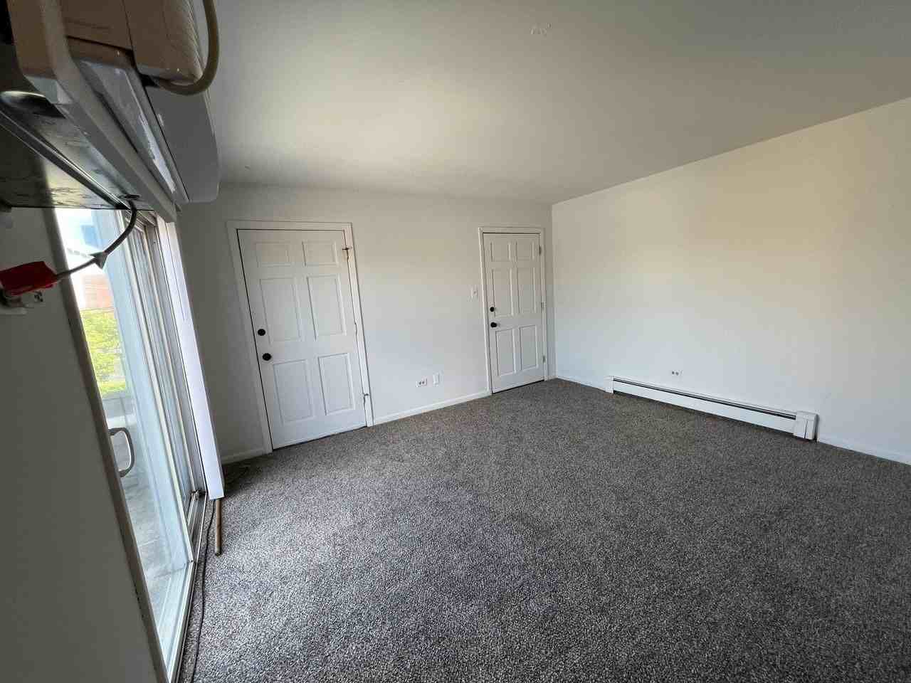14340 S La Grange Rd #4 - Photo 6 of 10