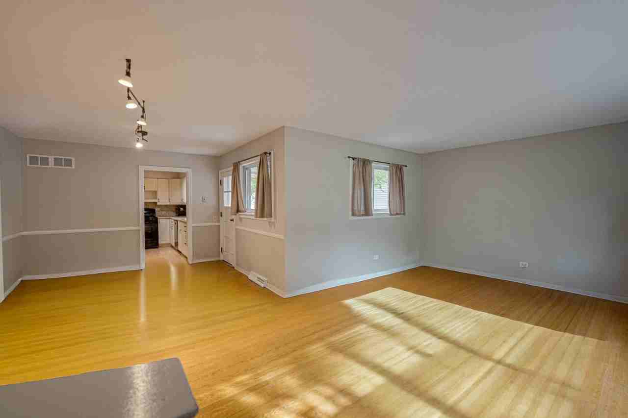 1127 Santa Rosa Ave - Photo 3 of 31