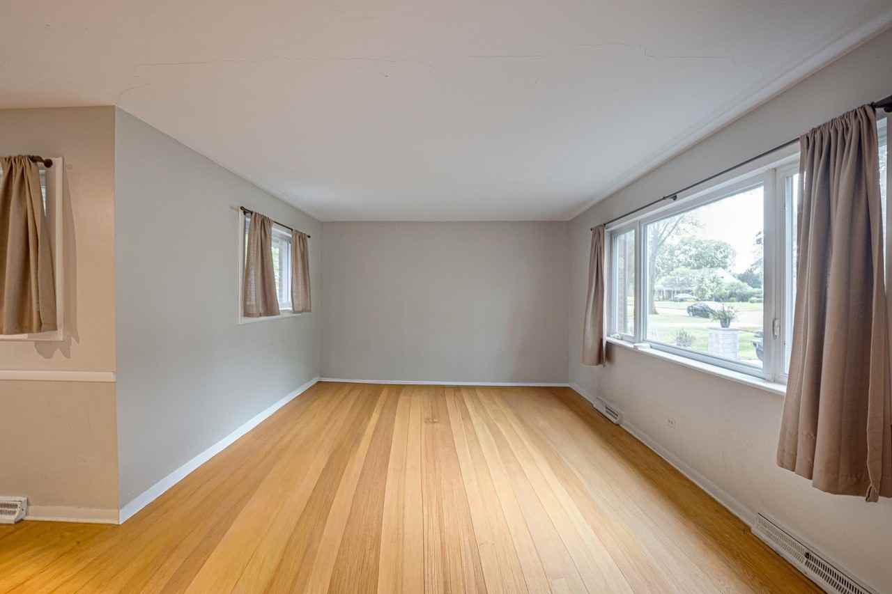 1127 Santa Rosa Ave - Photo 4 of 31