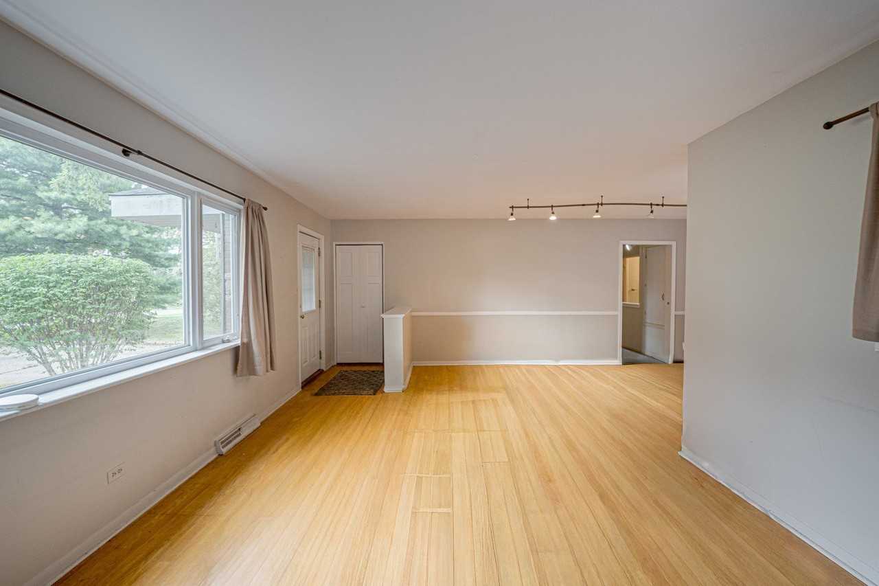 1127 Santa Rosa Ave - Photo 5 of 31
