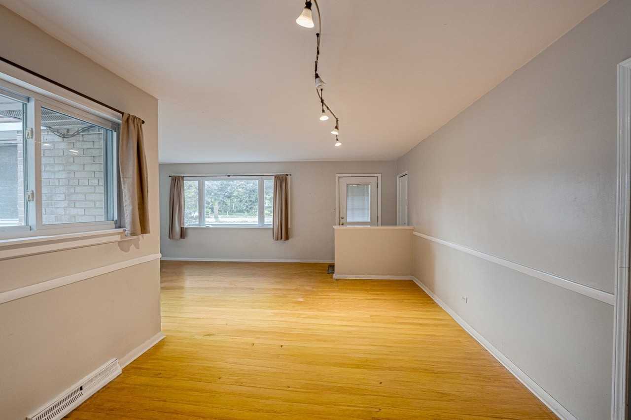 1127 Santa Rosa Ave - Photo 7 of 31