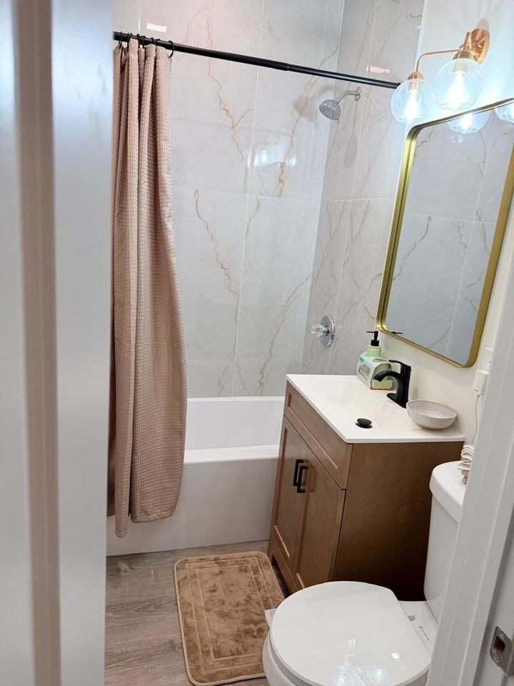 6835 S Oakley Ave - Photo 7 of 18