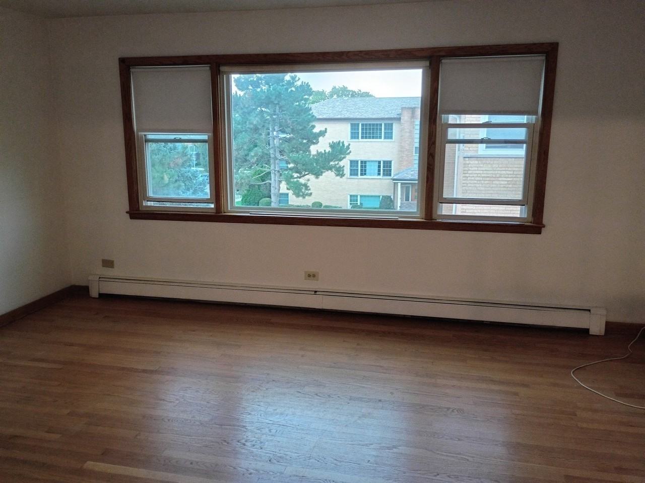 8902 N Wisner St #2W - Photo 6 of 17