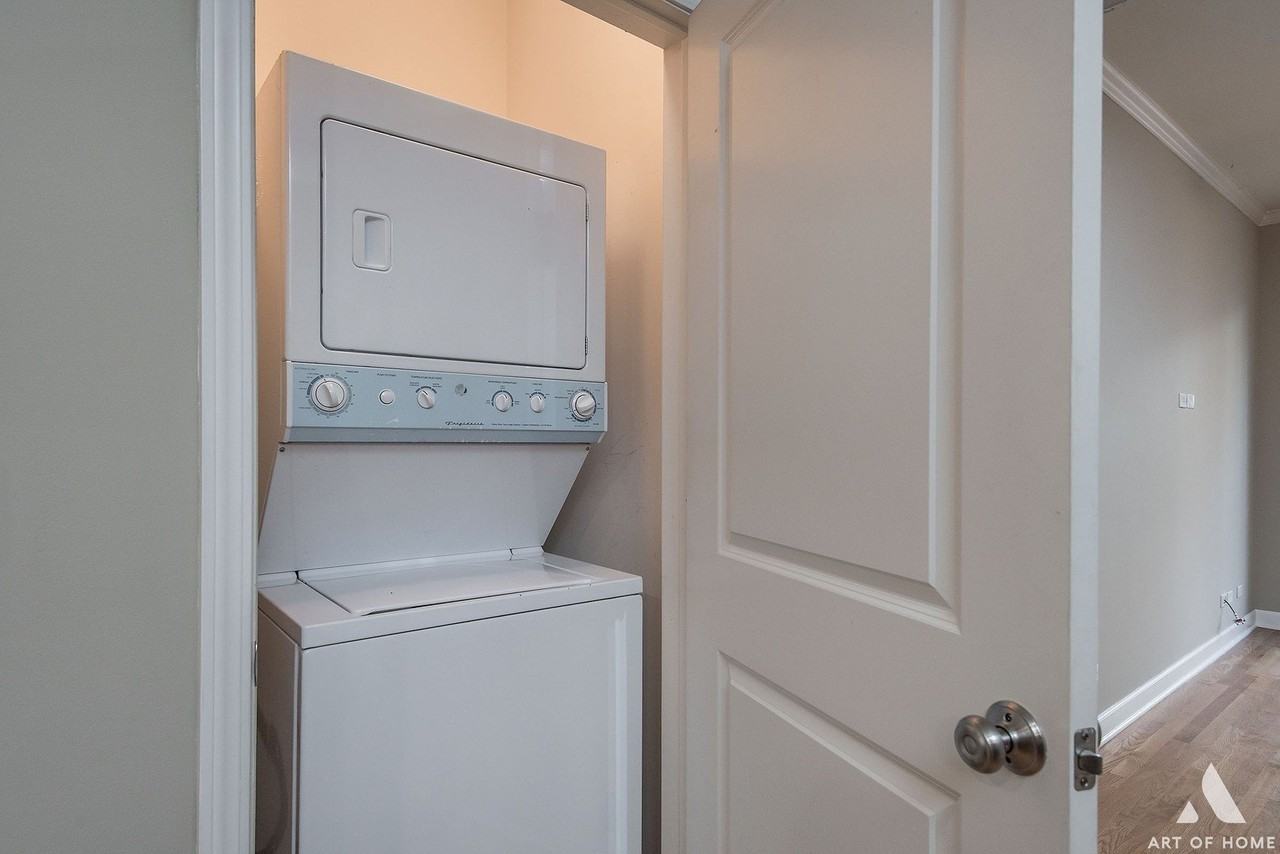 3711 N Kenneth Ave #320 - Photo 7 of 11