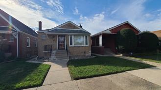 8828 S Ridgeland Ave - Photo 1 of 1