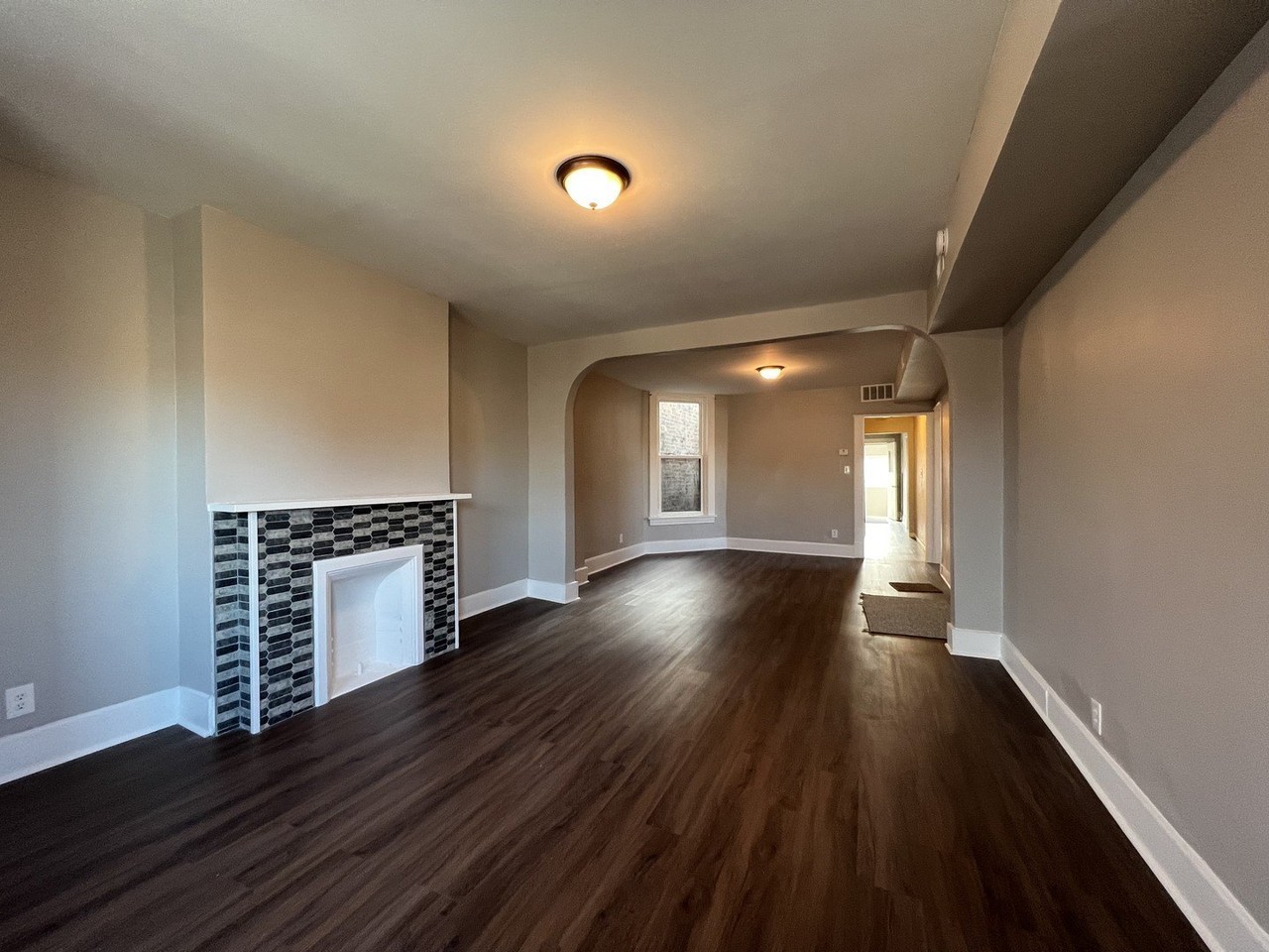 3252 S Princeton Ave #3 - Photo 4 of 21