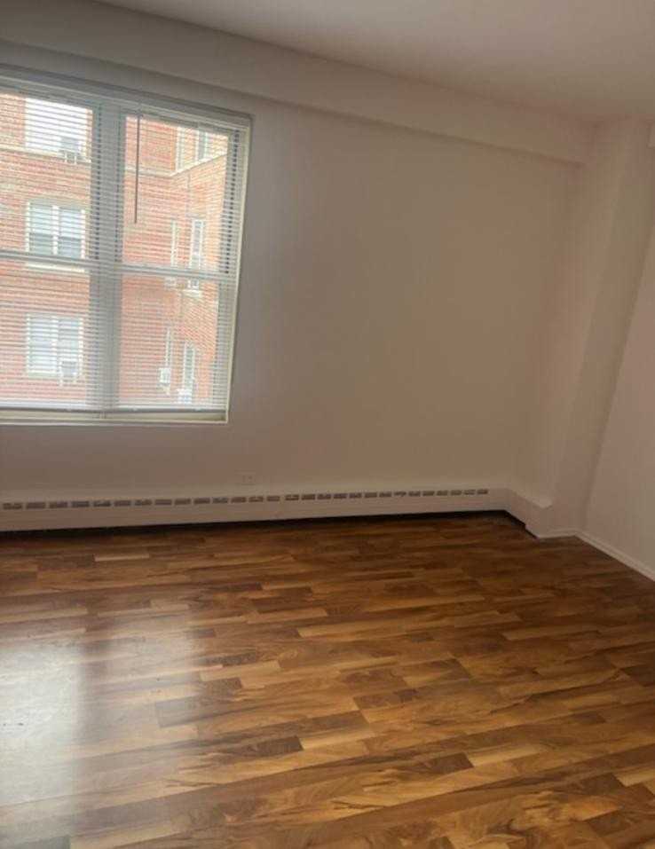 2600 W Berwyn Ave #402 - Photo 5 of 7