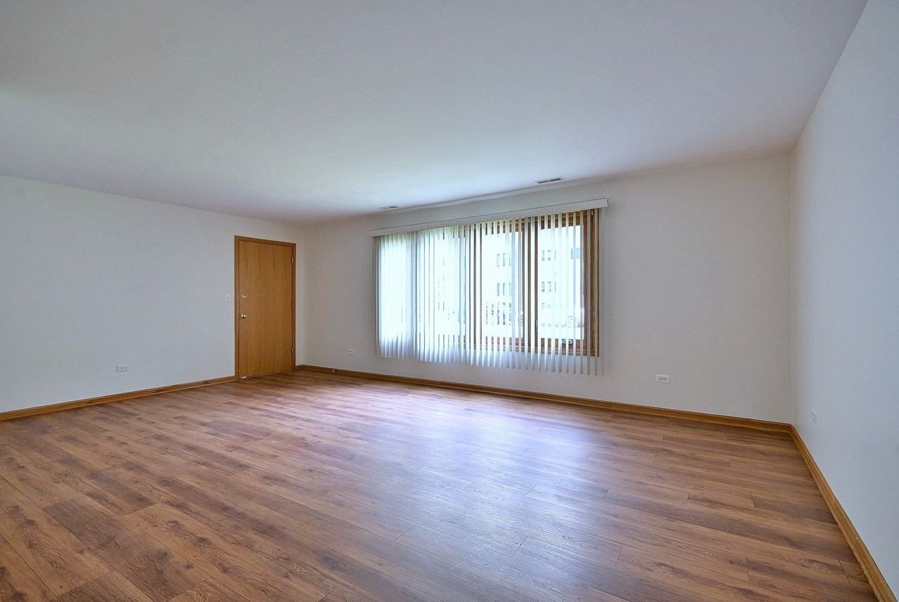 2620 N 72nd Ct #1 - Photo 4 of 32