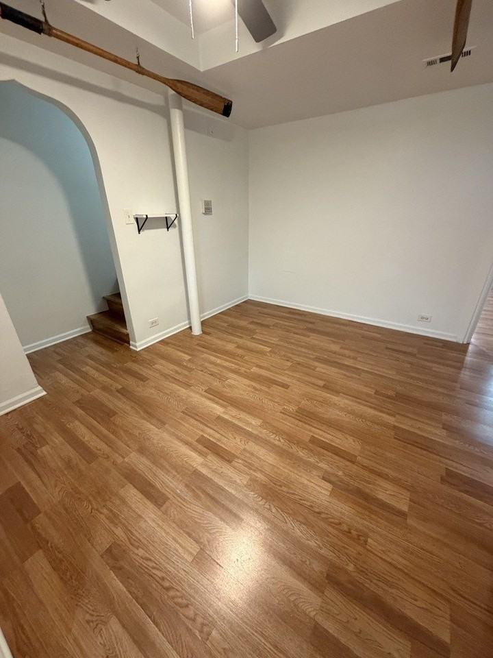 6225 N Francisco Ave #G - Photo 5 of 16