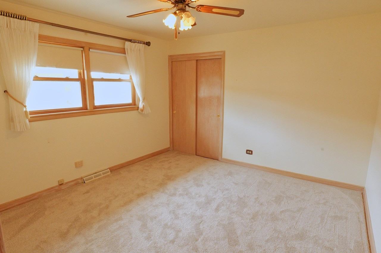 4537 W 100th Pl - Photo 7 of 19