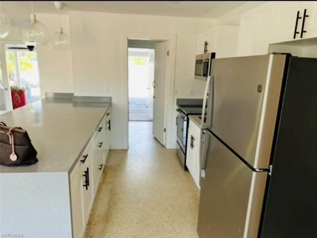 4560 Capri Dr - Photo 5 of 14