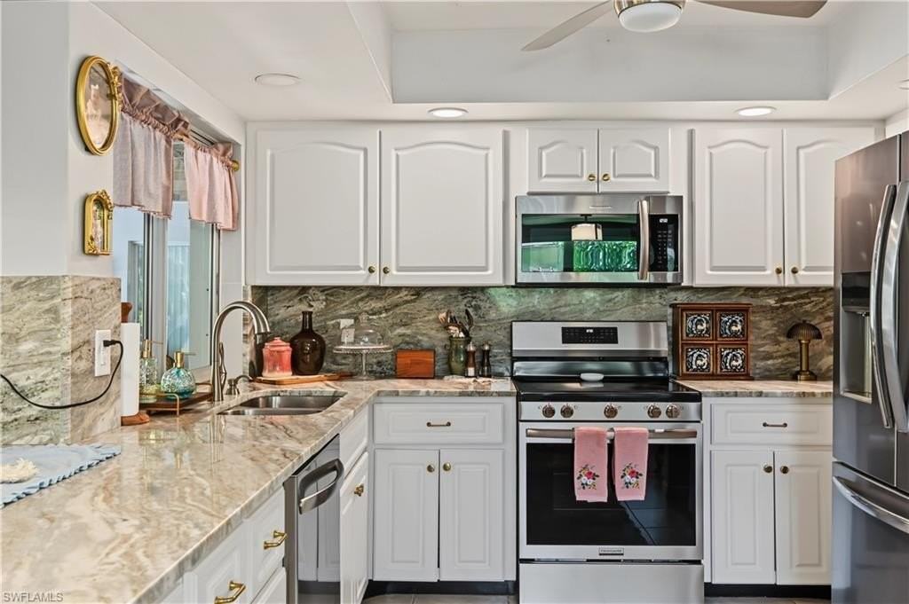 1137 N Town And River Dr - Photo 4 of 42