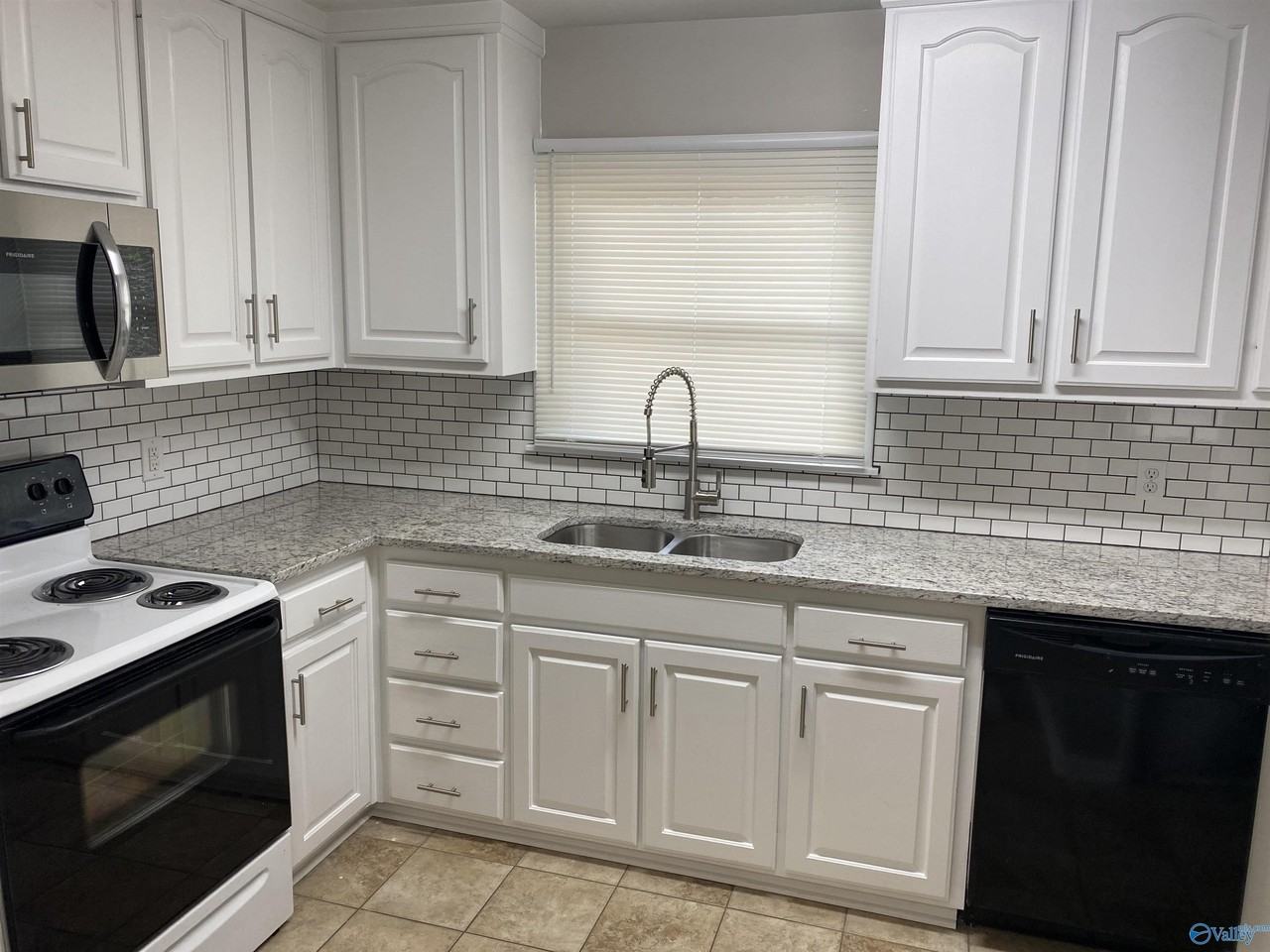1515 Club View Dr Nw - Photo 6 of 16