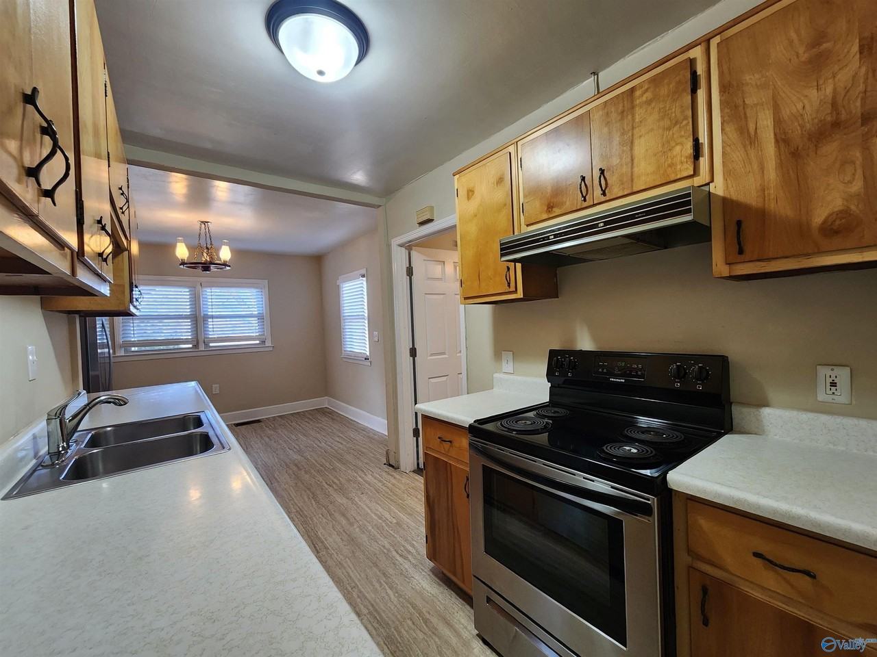 1900 Vanderbilt Cir Sw - Photo 5 of 24