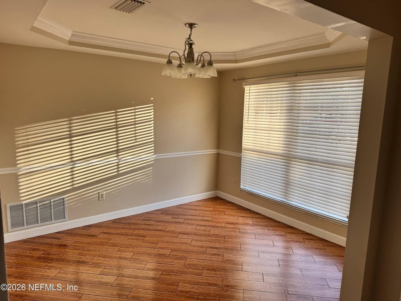9143 Mornington Dr - Photo 3 of 17
