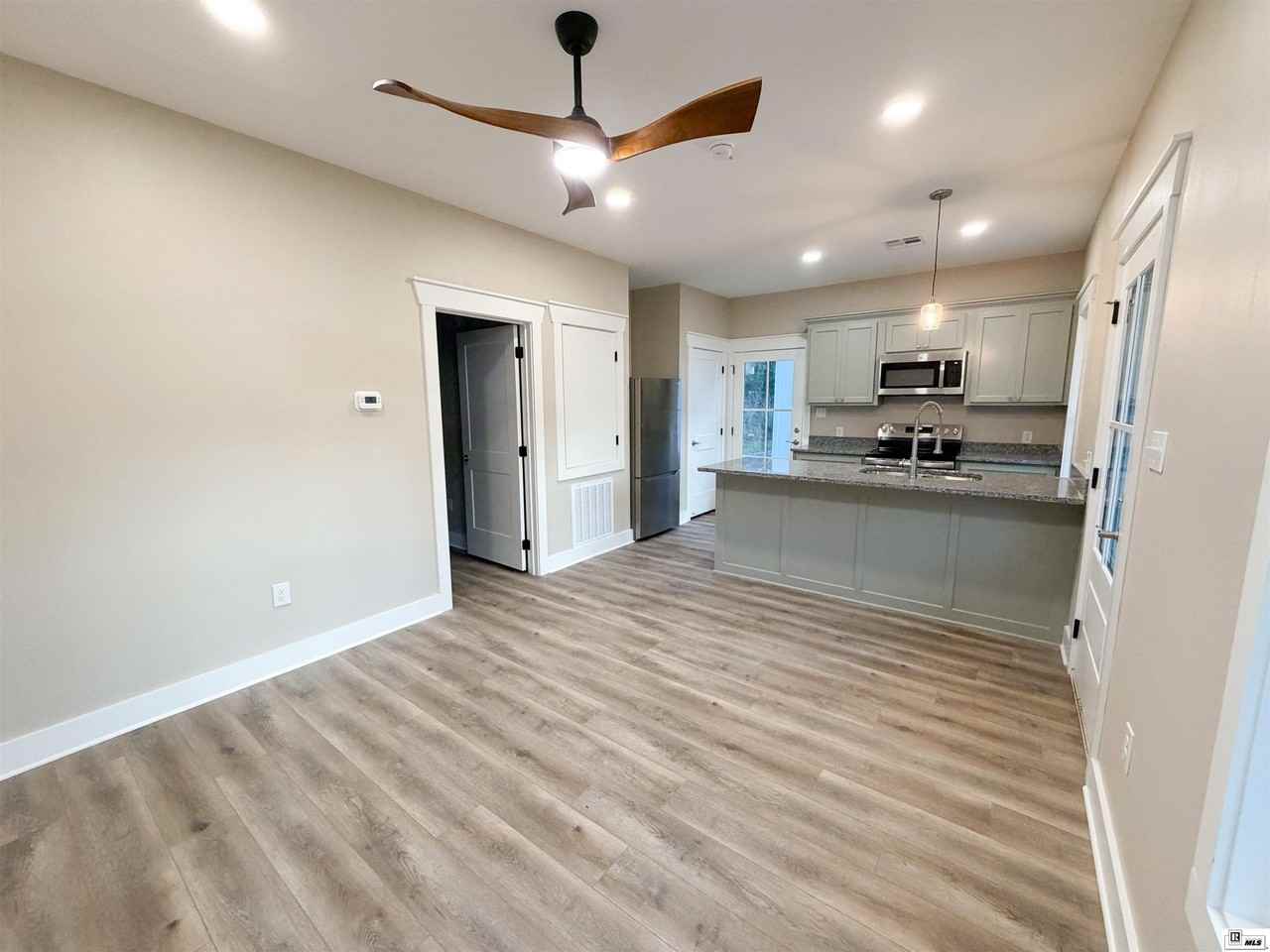 922 Harrell Rd - Photo 2 of 9