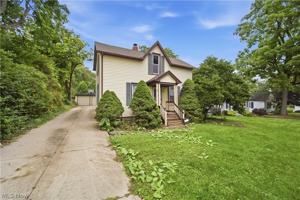 featured image of 6917 Daisy Ave