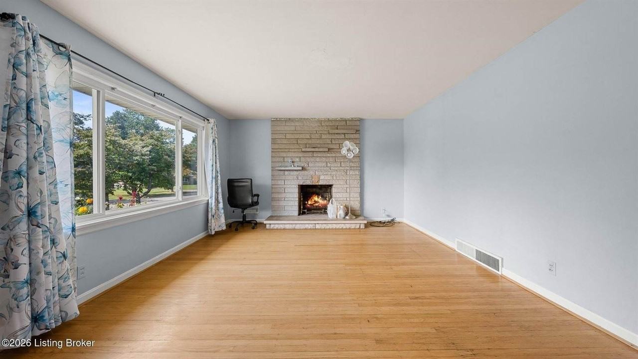 2904 Dale Ann Dr - Photo 3 of 30