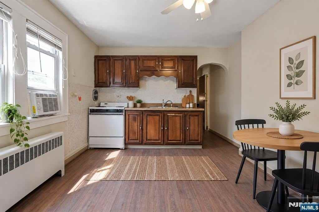 124 Weinmanns Blvd #2 - Photo 3 of 17