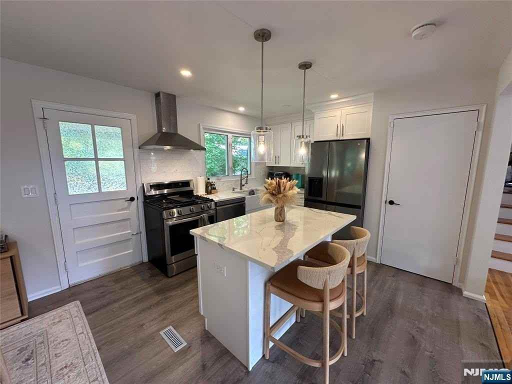 339 Durie Ave - Photo 5 of 25