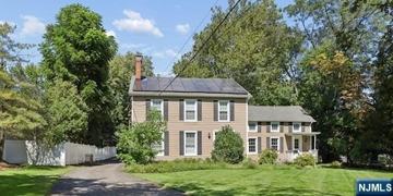 featured image of 253 W Clinton Ave
