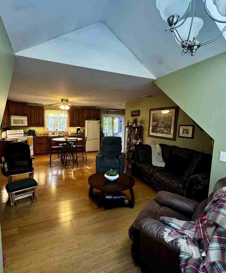 13 Blunt Dr #A - Photo 5 of 23