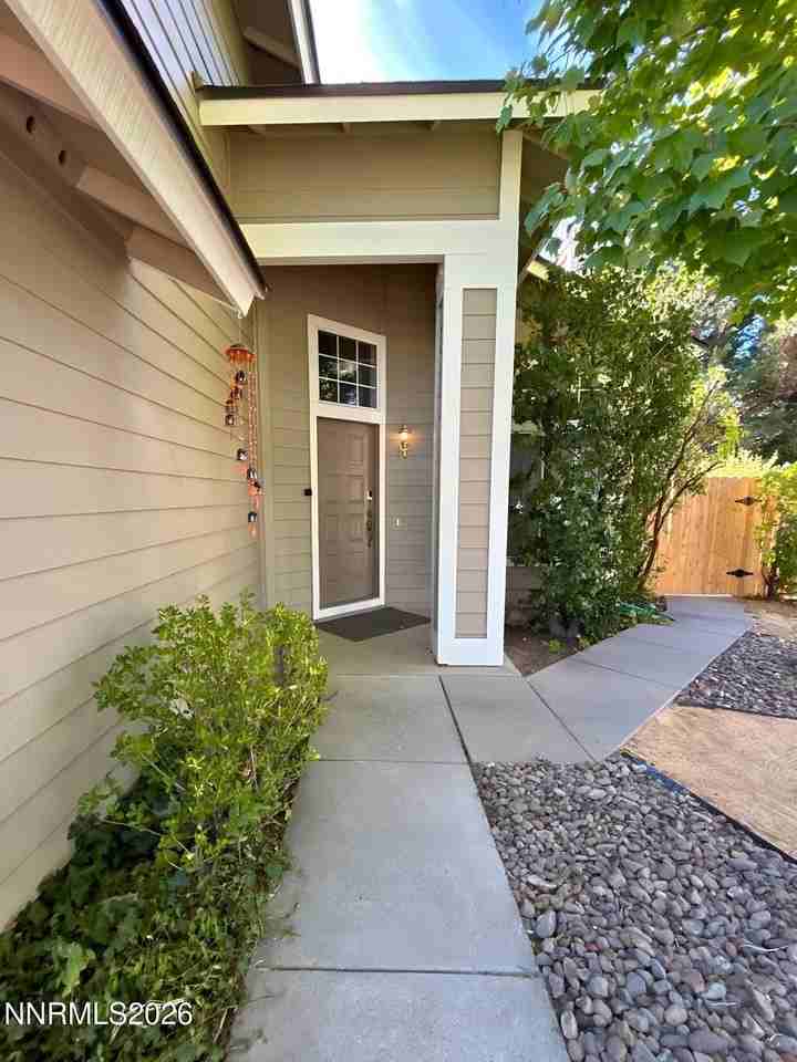 6326 Blue Lakes Ct - Photo 2 of 6