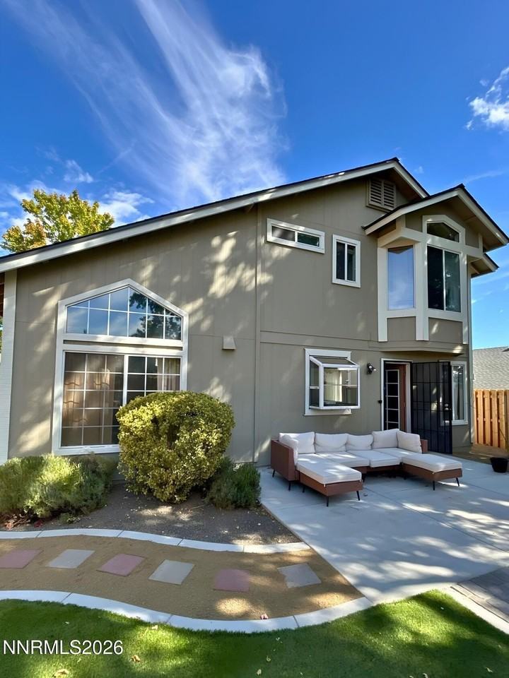 6326 Blue Lakes Ct - Photo 4 of 6