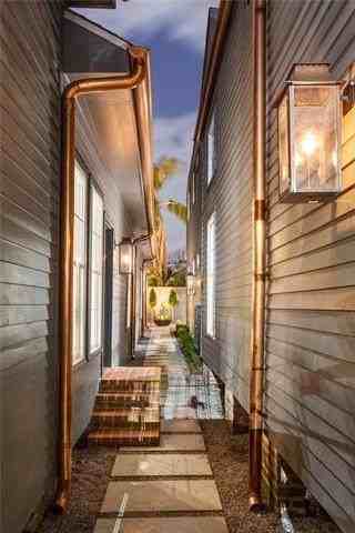 1117 9th St #104 - Photo 3 of 16