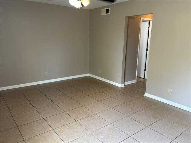 2518 Lemon St - Photo 5 of 23