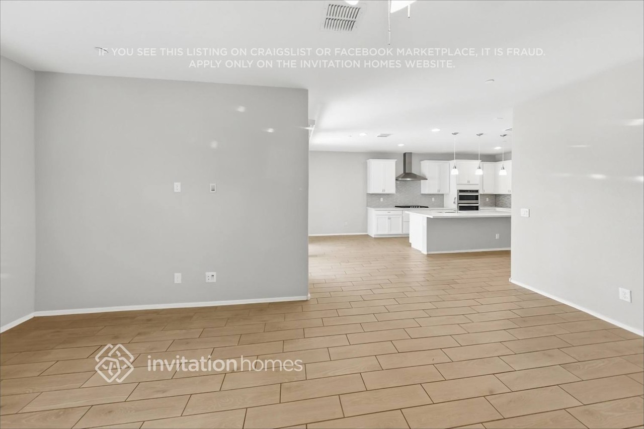 21130 W Cypress St - Photo 6 of 20