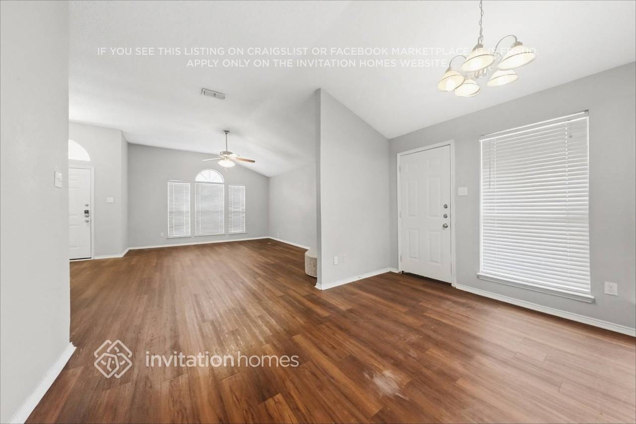 5812 Matt St - Photo 7 of 19