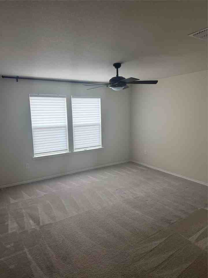 1241 Vernon Dr - Photo 7 of 9