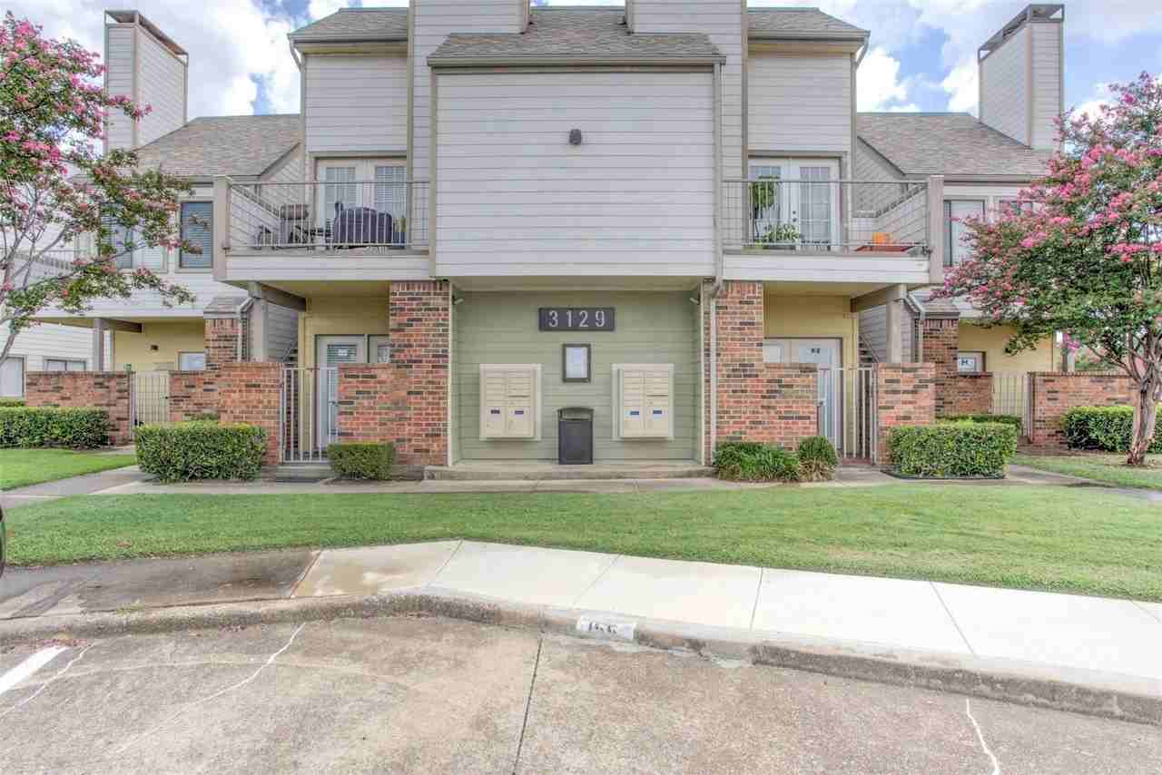 3129 Sondra Dr #302 - Photo 6 of 17