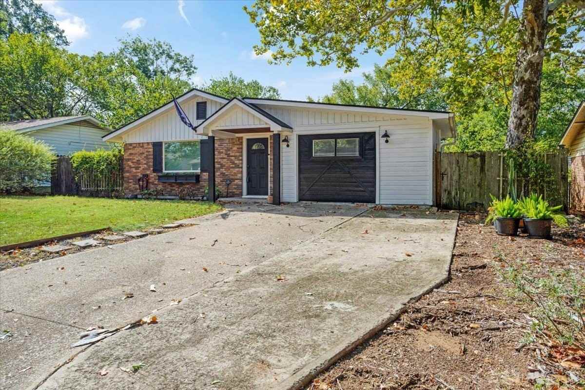 2532 Steven Dr - Photo 2 of 17