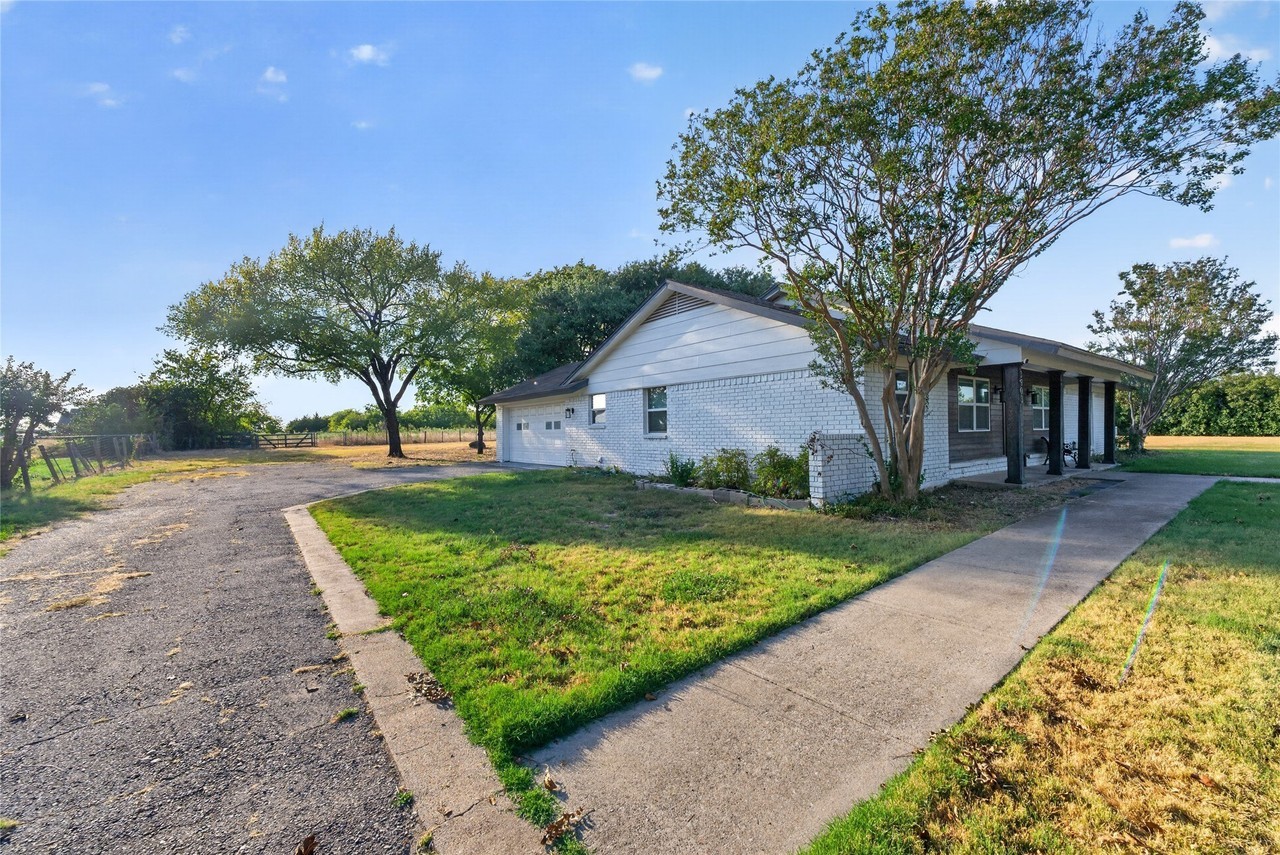 3903 Dublin Rd - Photo 5 of 39