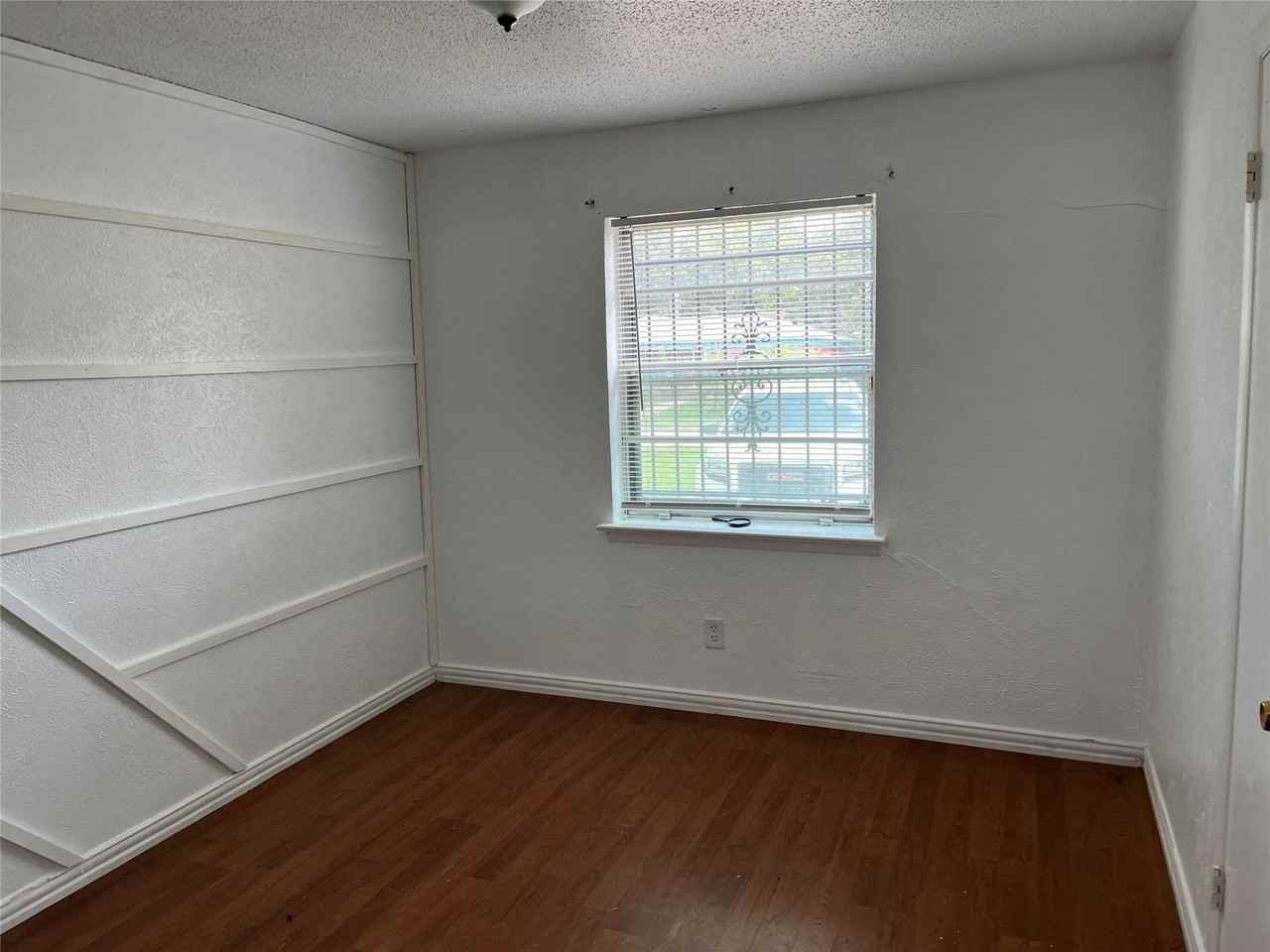 10327 Springhaven Dr - Photo 6 of 15