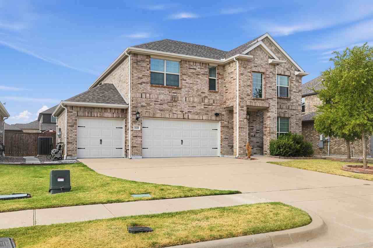 1620 Berry Ridge Trl - Photo 2 of 20