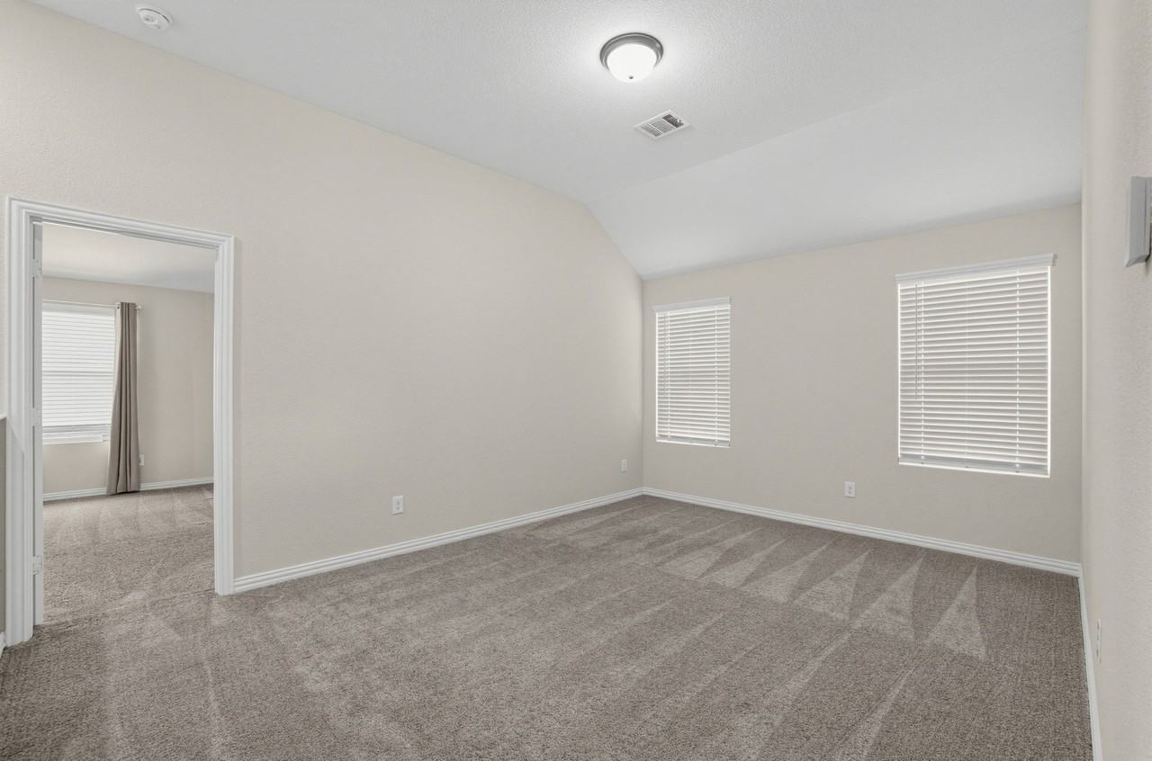 1620 Berry Ridge Trl - Photo 5 of 20