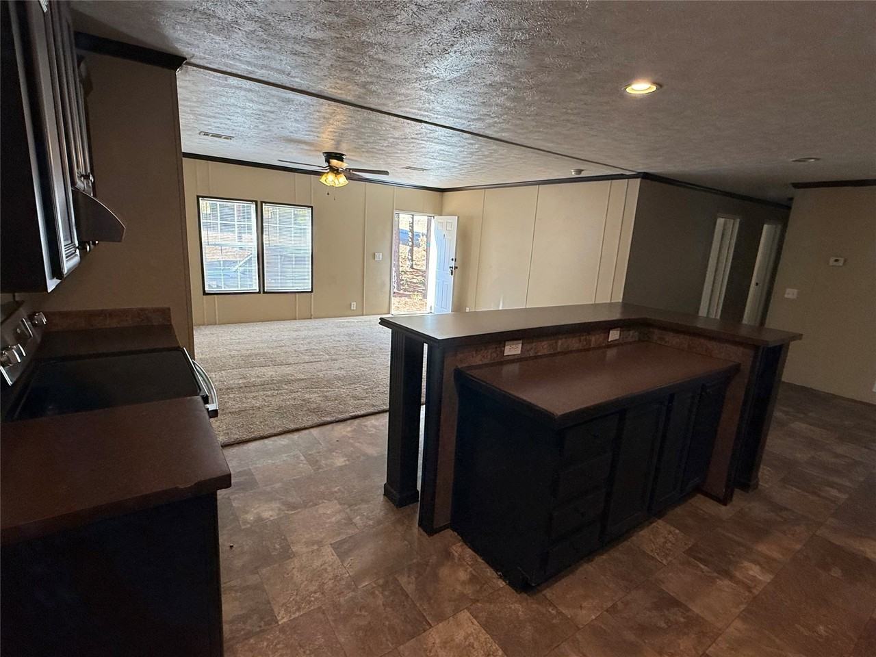 212 Cedar Ct - Photo 5 of 15