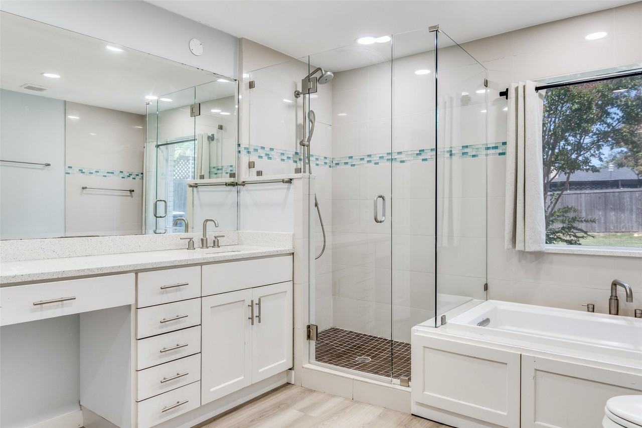 3647 Whitehall Dr - Photo 4 of 23