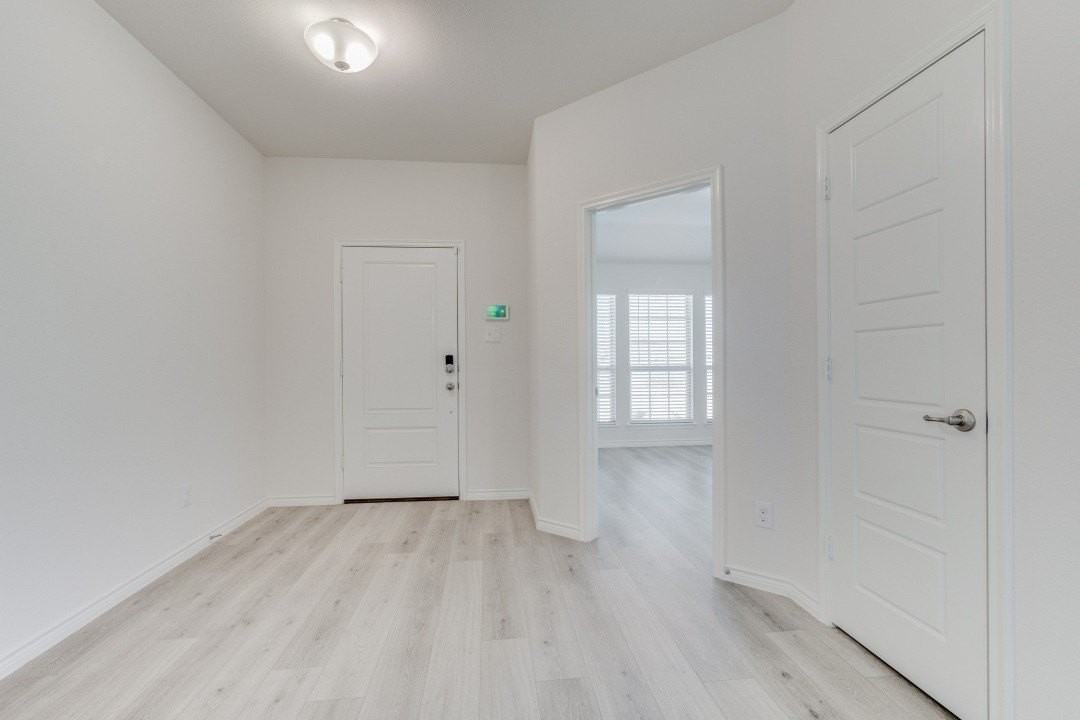4108 Forest Bend Rd - Photo 4 of 22