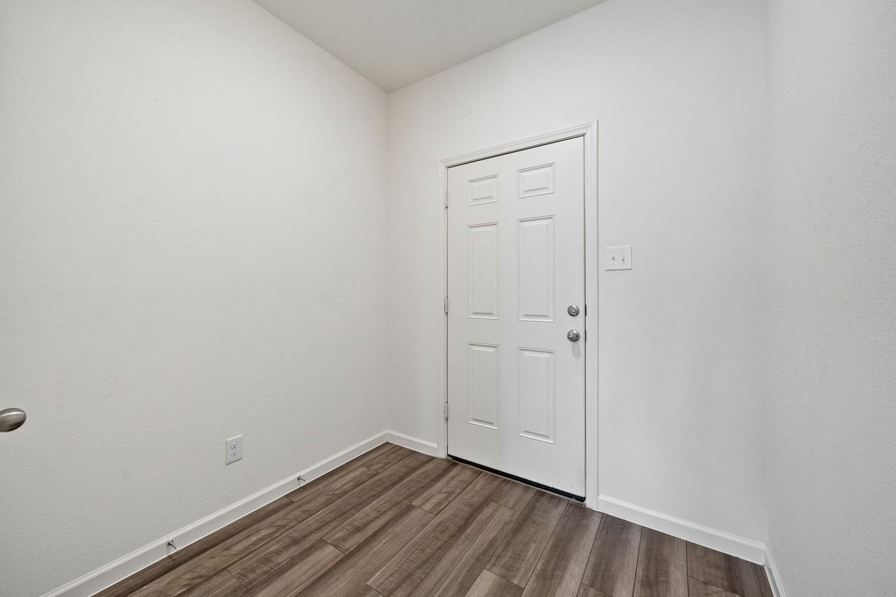 2012 Hancock Cir - Photo 6 of 40