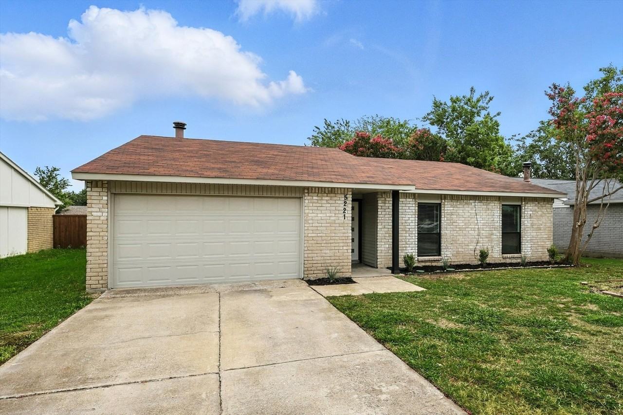 5221 Knox Dr - Photo 4 of 40