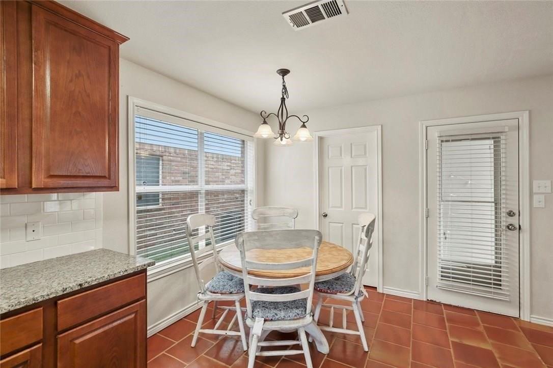 234 Pecos Trl - Photo 7 of 30