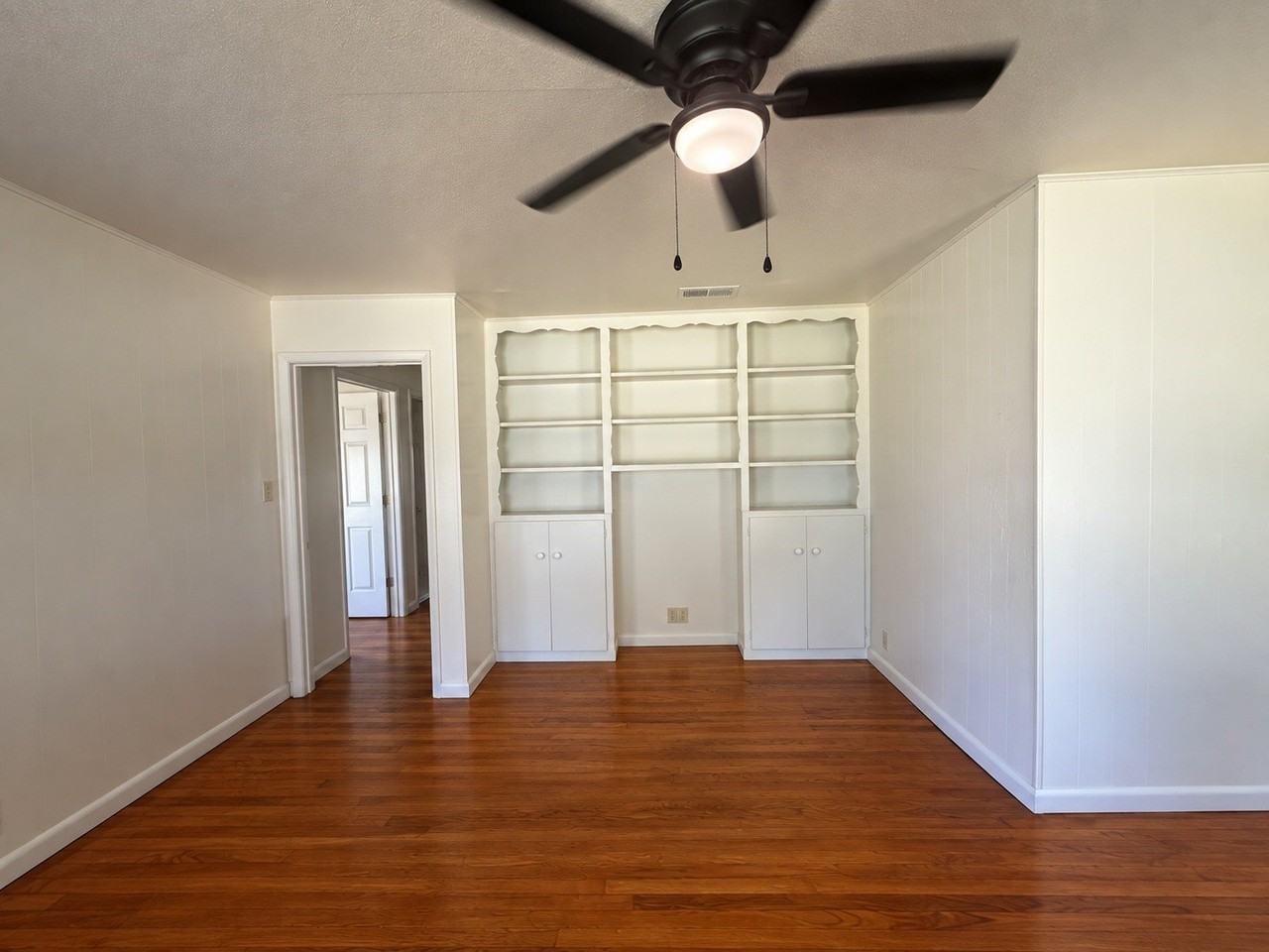 701 Largent St - Photo 2 of 17