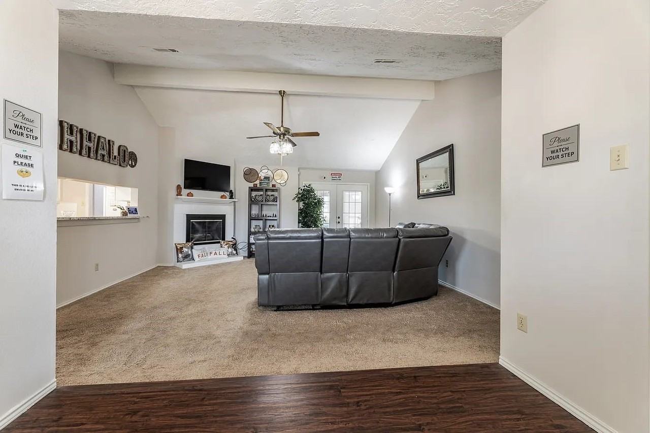 1328 Colmar Dr - Photo 6 of 10