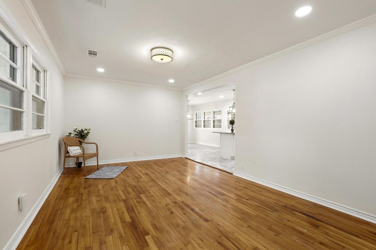 2401 Sunset St - Photo 5 of 30