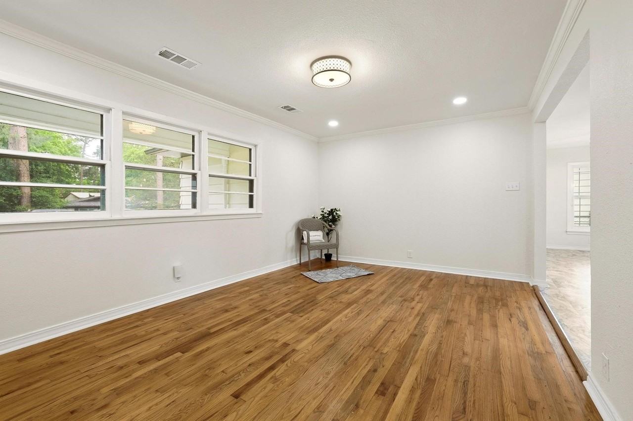 2401 Sunset St - Photo 7 of 30