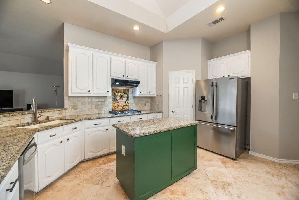 4736 Emerald Trace Way - Photo 6 of 22